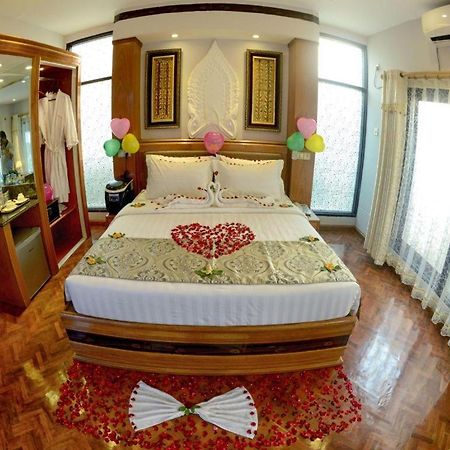 Shwe Taung Tan Hotel - Lake View Monywa Ngoại thất bức ảnh