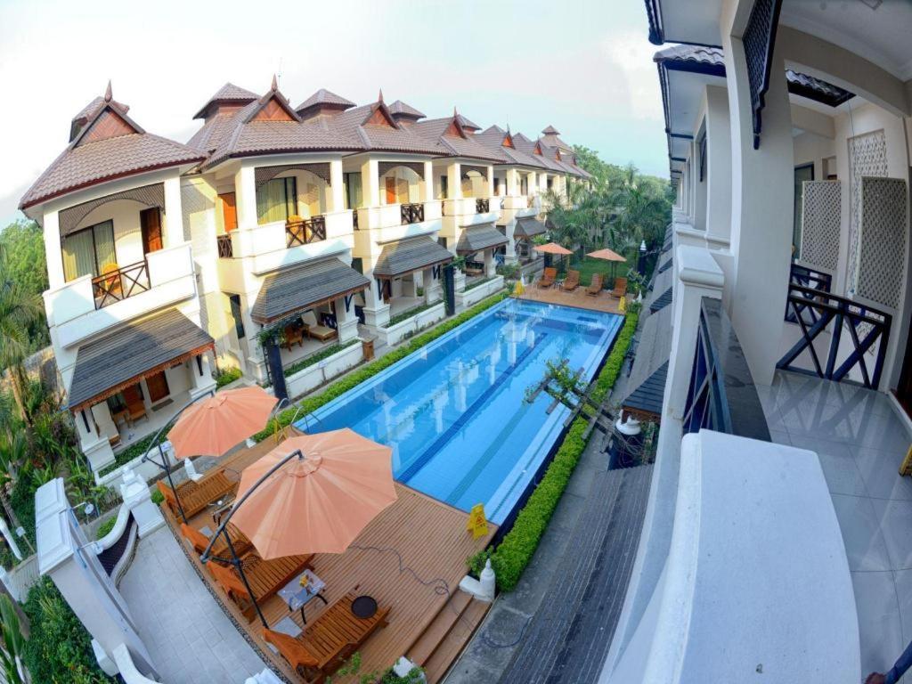 Shwe Taung Tan Hotel - Lake View Monywa Ngoại thất bức ảnh