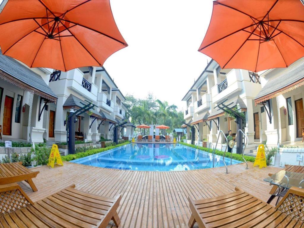 Shwe Taung Tan Hotel - Lake View Monywa Ngoại thất bức ảnh