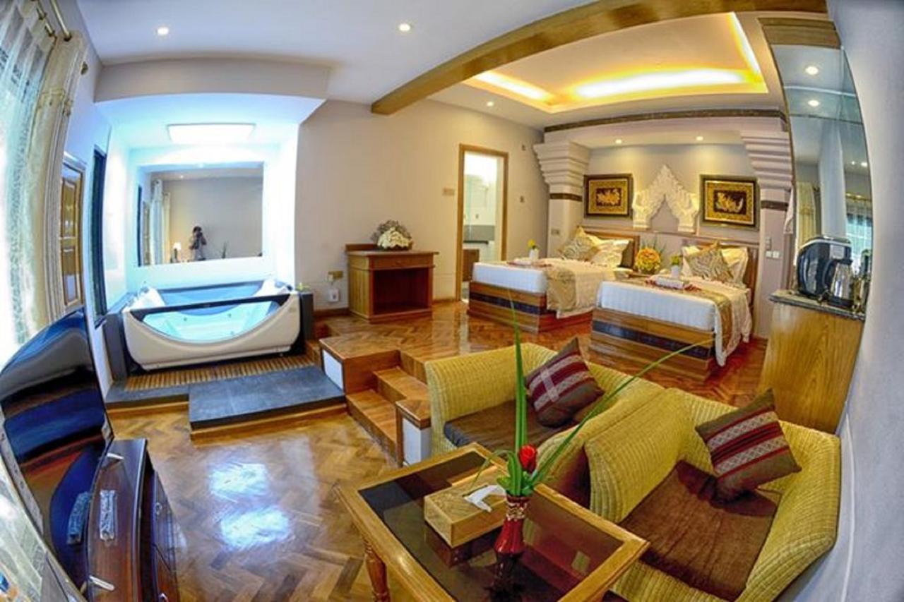 Shwe Taung Tan Hotel - Lake View Monywa Ngoại thất bức ảnh