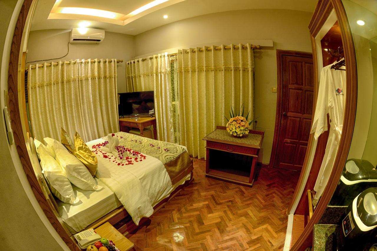 Shwe Taung Tan Hotel - Lake View Monywa Ngoại thất bức ảnh